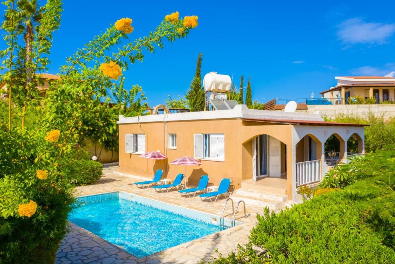 Villa Lela Pente Peyia Exterior photo