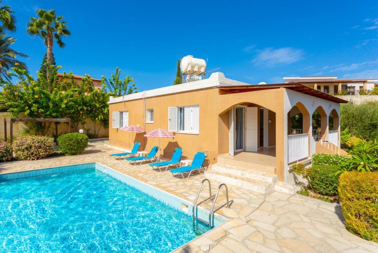 Villa Lela Pente Peyia Exterior photo